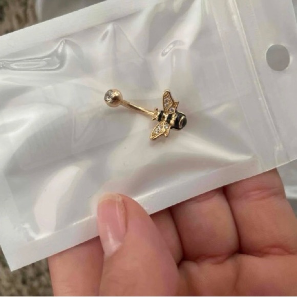 Restock🐝🆕 🐝 Bee Design Goldtone Belly Ring- 14G Stainless Steel NWT - Picture 4 of 13